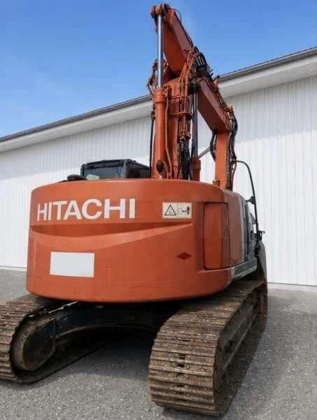 2012 Hitachi ZX225USLC-3 crawler excavator rear view 2012 Hitachi ZX225USLC-3 crawler excavator rear view