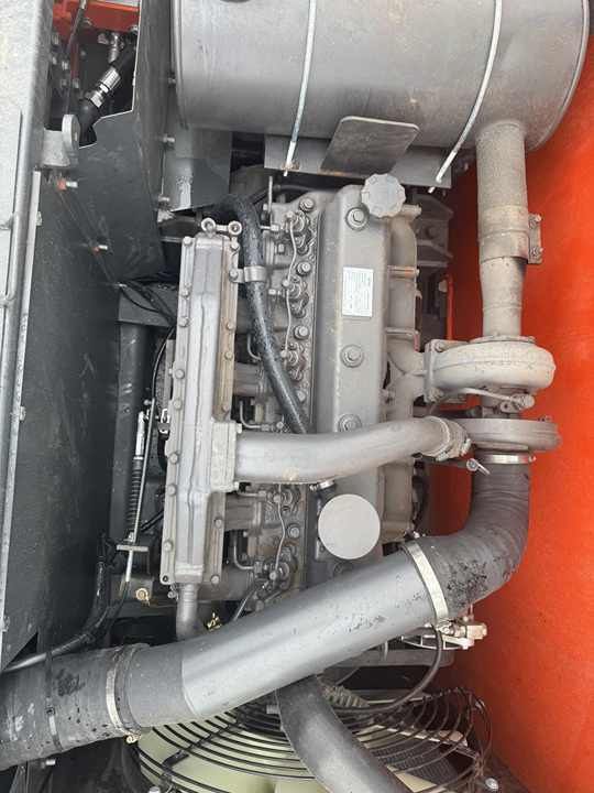 2020 Doosan DX225LCA crawler excavator engine compartment view 2020 Doosan DX225LCA crawler excavator engine compartment view