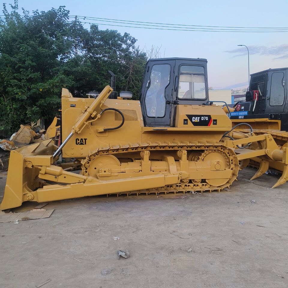 2024 Caterpillar D7G crawler dozer, side view