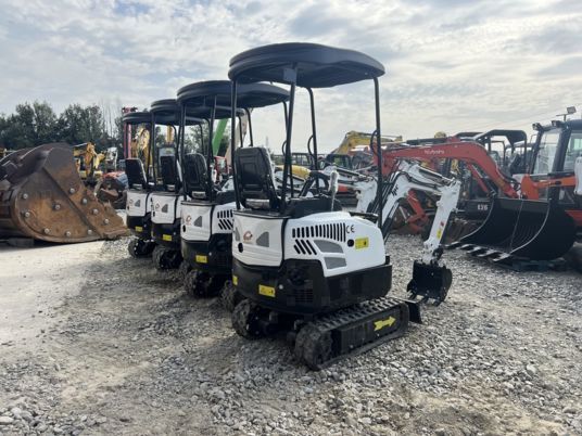 2024 JPC HT13 mini excavator, rear three-quarter view 2024 JPC HT13 mini excavator, rear three-quarter view