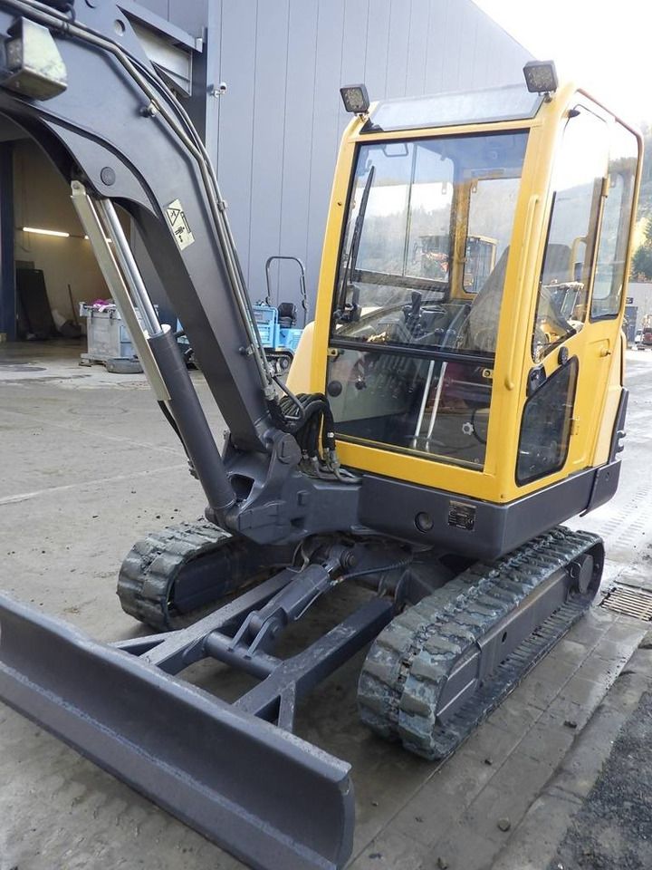 2002 Volvo EC35 mini excavator, front three-quarter view