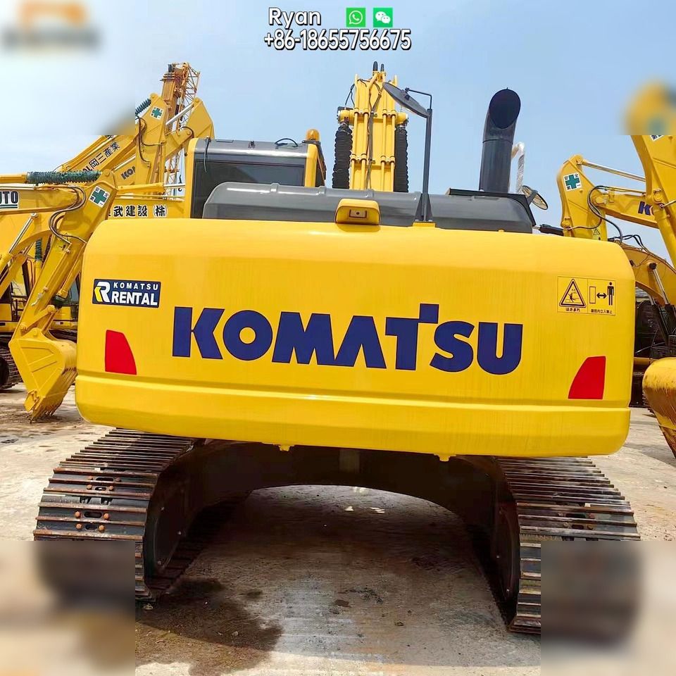 2022 Komatsu PC240LC-8 crawler excavator, rear view 2022 Komatsu PC240LC-8 crawler excavator, rear view