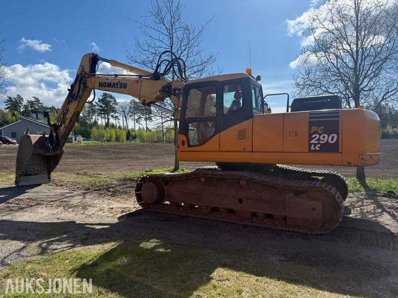 2003 Komatsu PC290LC-7K crawler excavator, side profile view