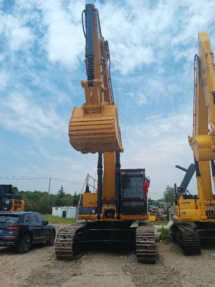 2025 Caterpillar 349 crawler excavator, front view 2025 Caterpillar 349 crawler excavator, front view