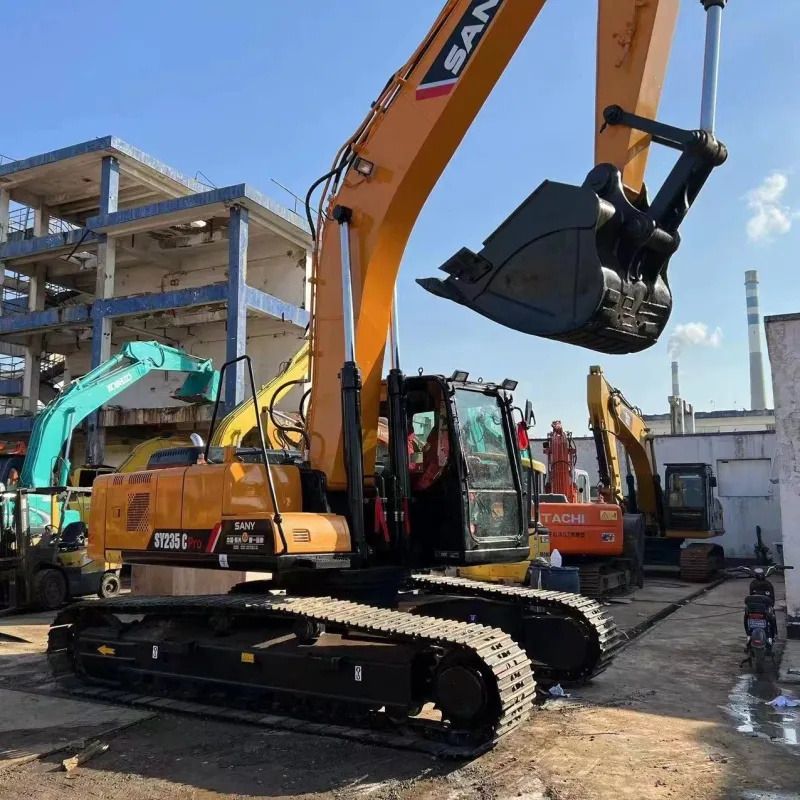 Sany SY235C Pro crawler excavator, side view Sany SY235C Pro crawler excavator, side view