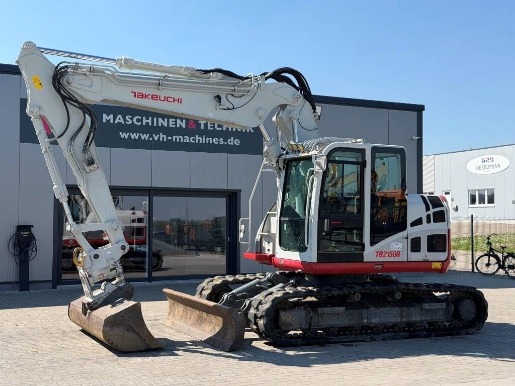2019 Takeuchi TB2150R crawler excavator, side profile view 2019 Takeuchi TB2150R crawler excavator, side profile view