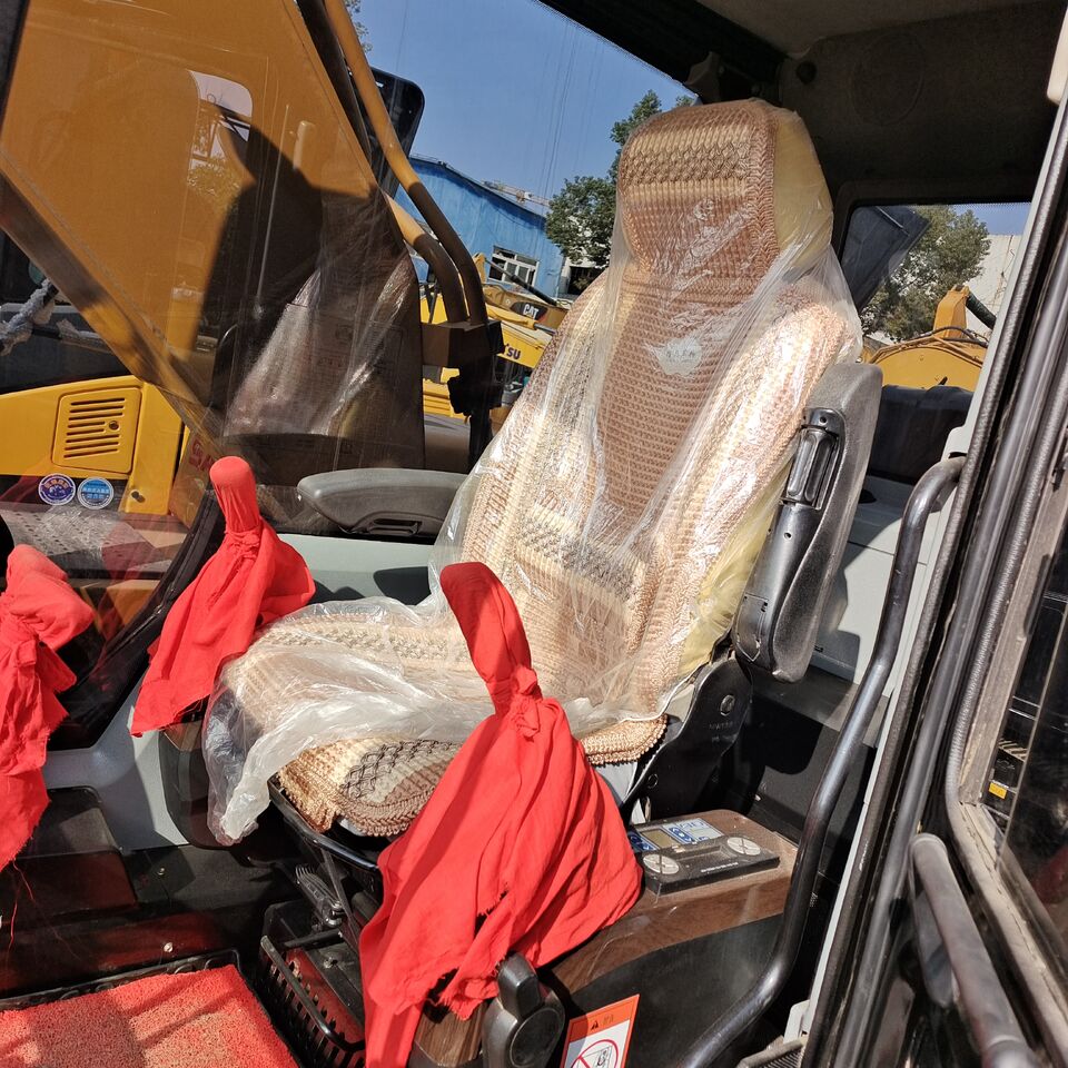 2025 Sany SY215C crawler excavator interior view