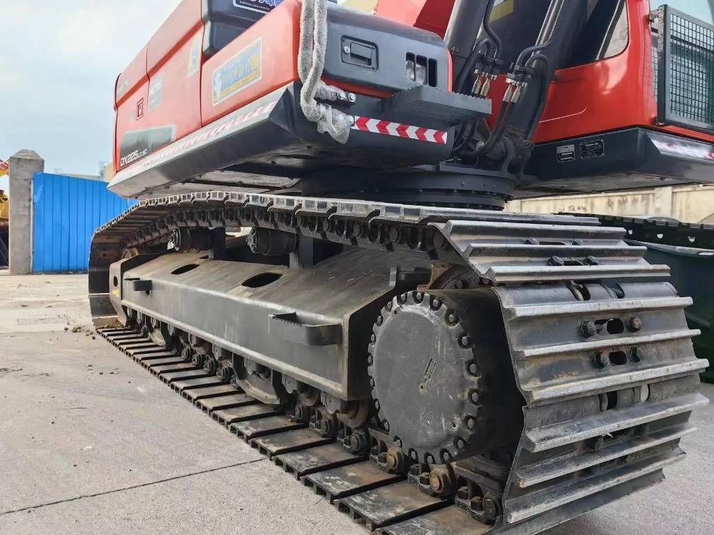 2023 Doosan DX225LC-9C crawler excavator undercarriage view