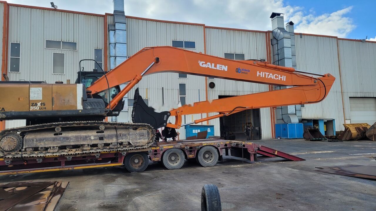 2023 Hitachi Zaxis 350LCH crawler excavator side view