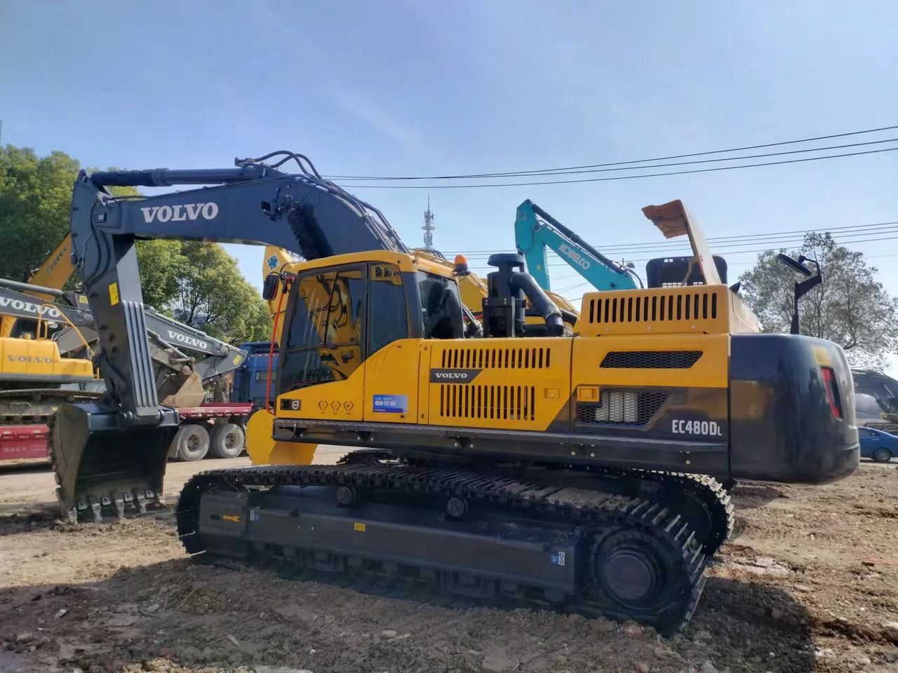 2021 Volvo EC480DL crawler excavator side view 2021 Volvo EC480DL crawler excavator side view