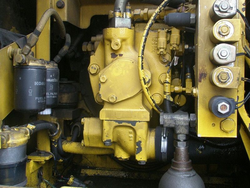 2000 Komatsu PW130ES-6K wheel excavator engine compartment detail 2000 Komatsu PW130ES-6K wheel excavator engine compartment detail