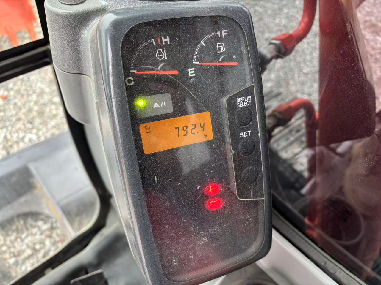 2023 Hitachi ZX70-5G mini excavator instrument cluster view 2023 Hitachi ZX70-5G mini excavator instrument cluster view