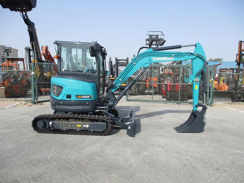 2025 Sunward SWE35UF mini excavator side view