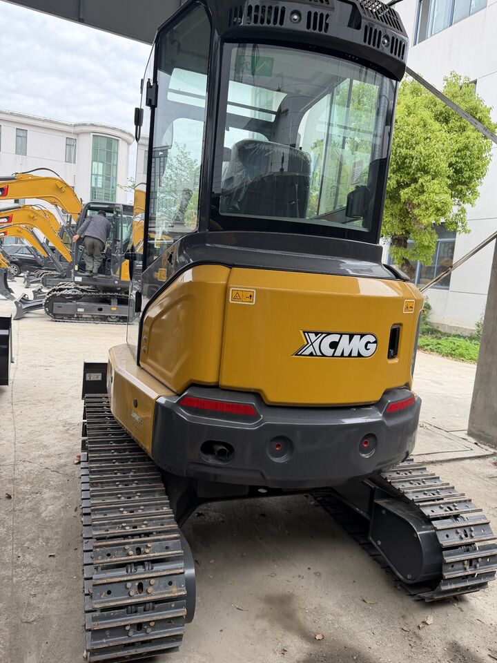 2026 XCMG XE35U crawler excavator rear view 2026 XCMG XE35U crawler excavator rear view