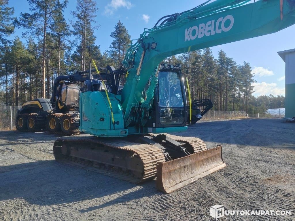 2018 Kobelco SK140SRLC-5 crawler excavator, front three-quarter view 2018 Kobelco SK140SRLC-5 crawler excavator, front three-quarter view