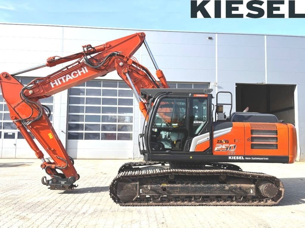 2021 Hitachi ZX250 LCN-7 crawler excavator, side view 2021 Hitachi ZX250 LCN-7 crawler excavator, side view
