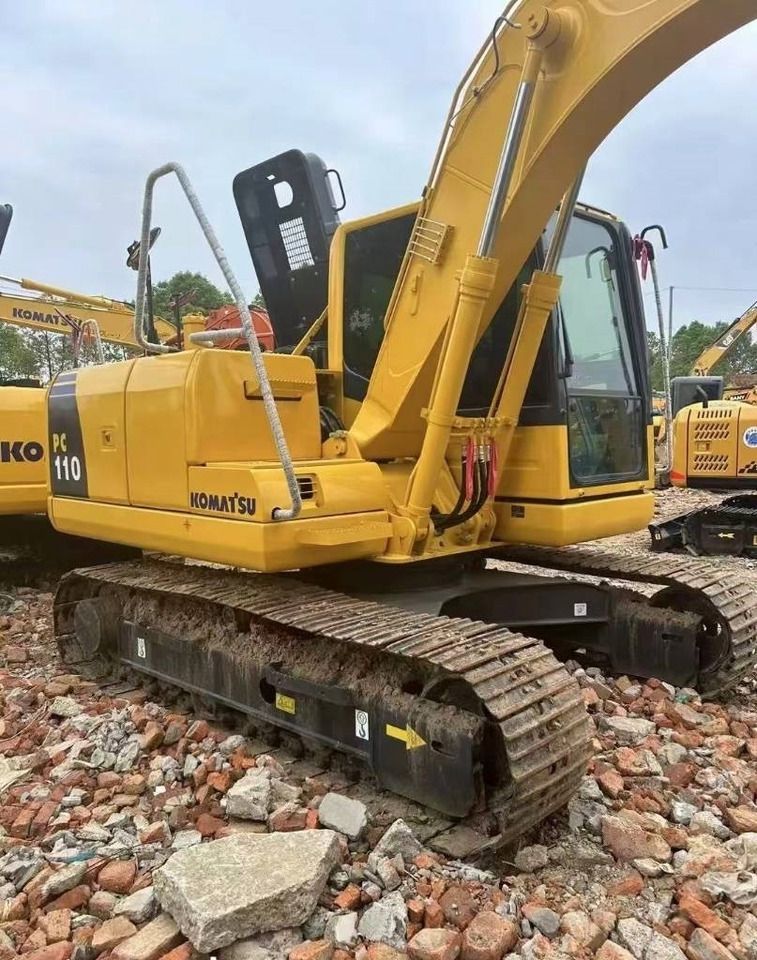 2024 Komatsu PC110 crawler excavator, side view 2024 Komatsu PC110 crawler excavator, side view