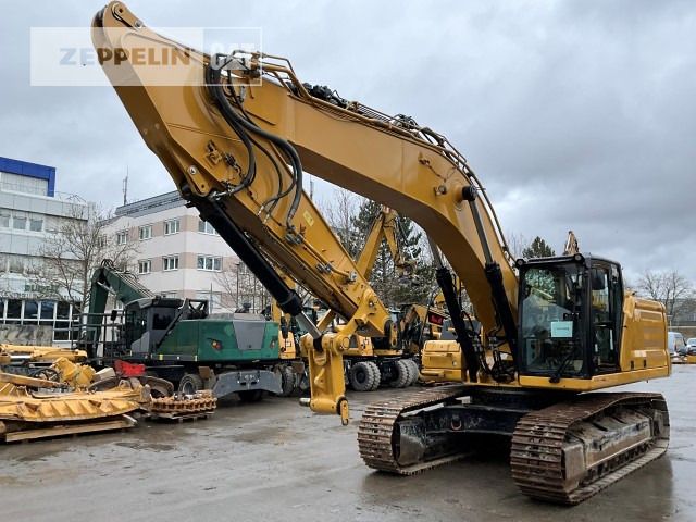 2021 Caterpillar 336-07C crawler excavator, side view 2021 Caterpillar 336-07C crawler excavator, side view