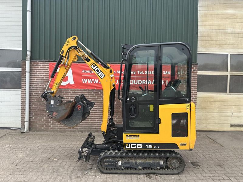2023 JCB 19C-1 mini excavator, side view