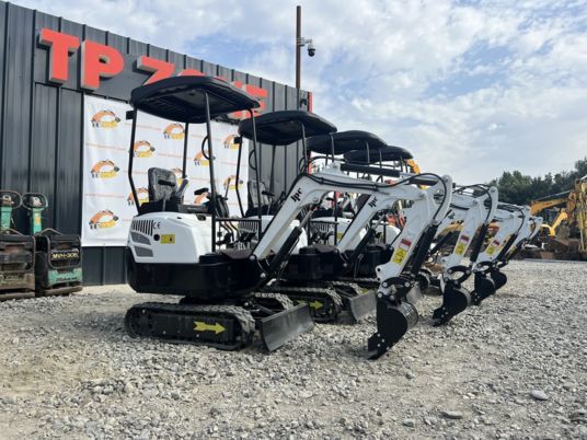 2024 JPC HT13 mini excavator, side view 2024 JPC HT13 mini excavator, side view