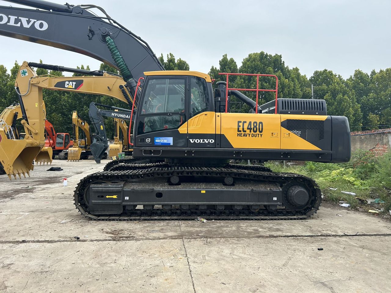 2024 Volvo EC480 crawler excavator side view 2024 Volvo EC480 crawler excavator side view