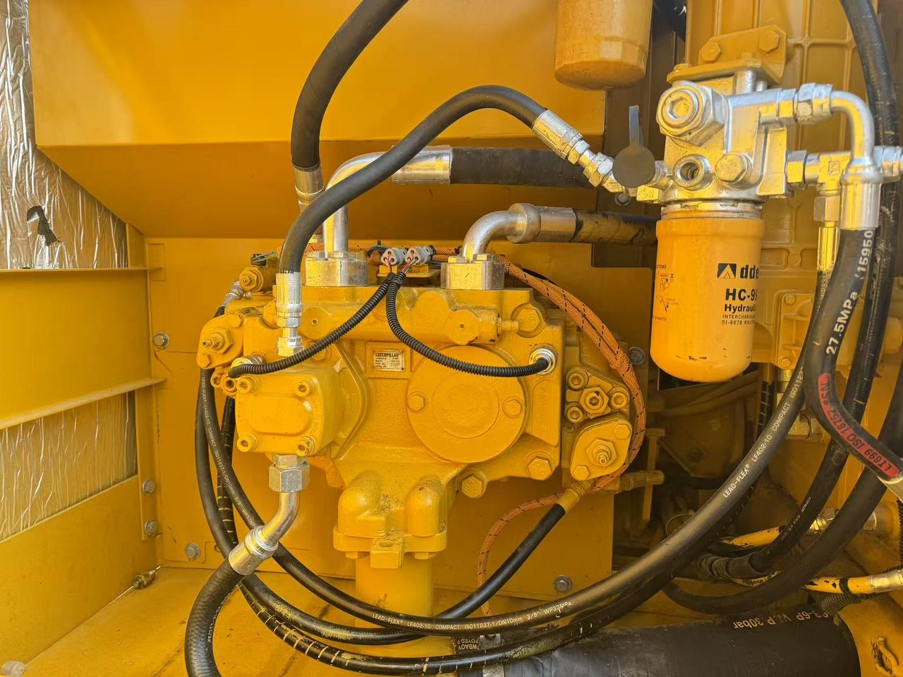 Detalle de bomba hidráulica Caterpillar 320CL 2019