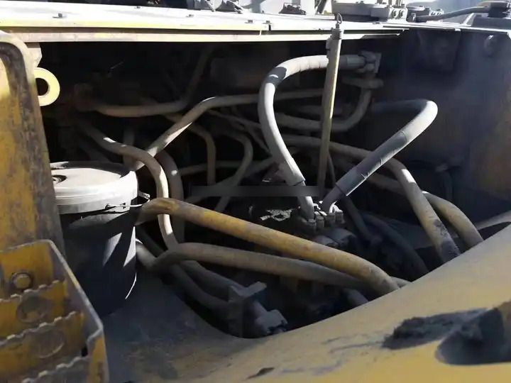 2022 Komatsu PC850 crawler excavator hydraulic compartment view 2022 Komatsu PC850 crawler excavator hydraulic compartment view