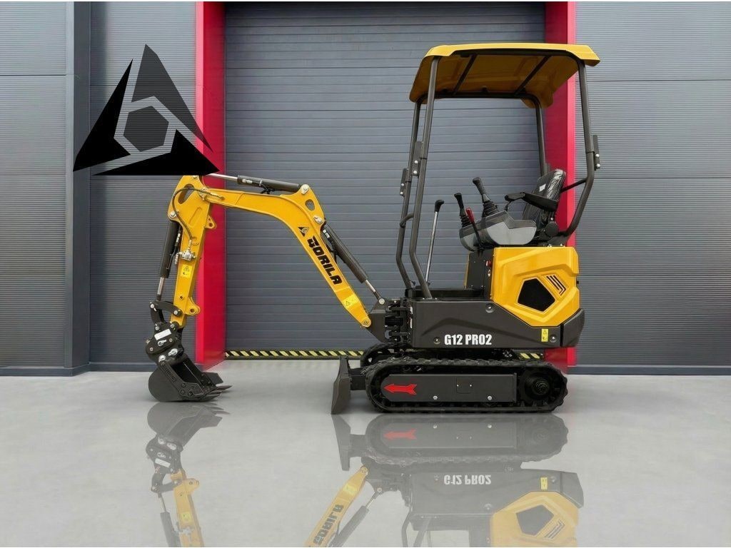 2026 Gorila G12 PRO2 mini excavator, side view 2026 Gorila G12 PRO2 mini excavator, side view