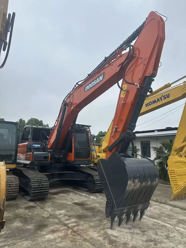 2020 Doosan DX225LC-9C crawler excavator, front three-quarter view 2020 Doosan DX225LC-9C crawler excavator, front three-quarter view