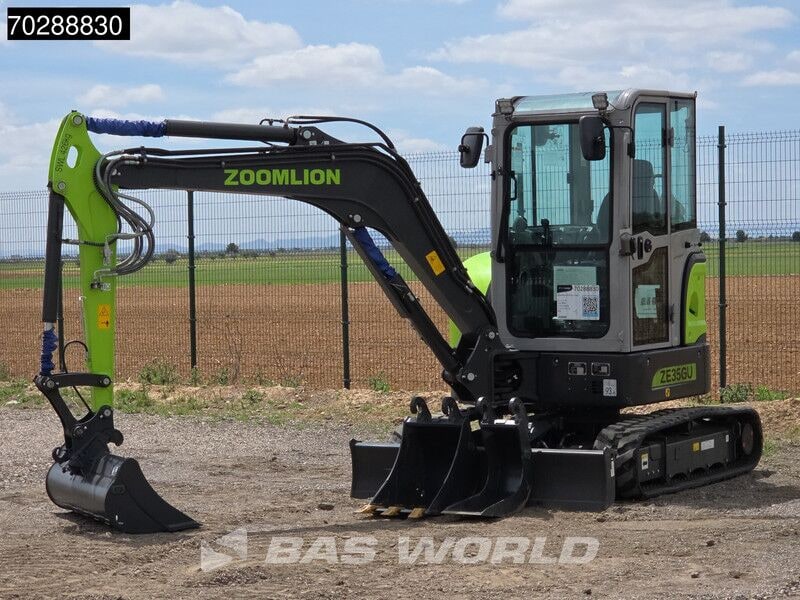 2024 Zoomlion ZE35GU mini excavator side view 2024 Zoomlion ZE35GU mini excavator side view
