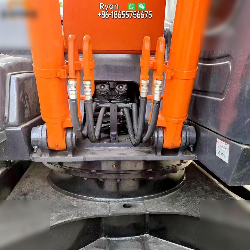 2019 Hitachi ZX210 crawler excavator boom cylinder detail