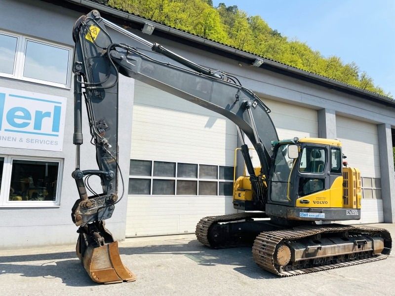 2011 Volvo ECR235CL crawler excavator, side profile view