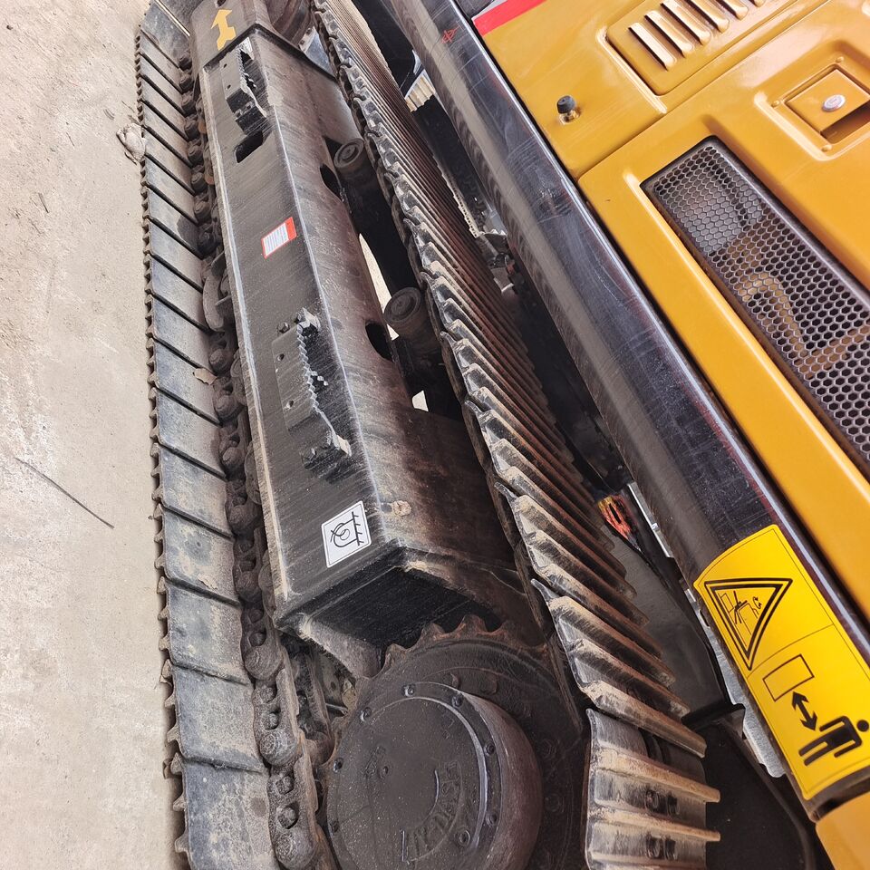 2025 Sany SY135H crawler excavator track assembly detail 2025 Sany SY135H crawler excavator track assembly detail