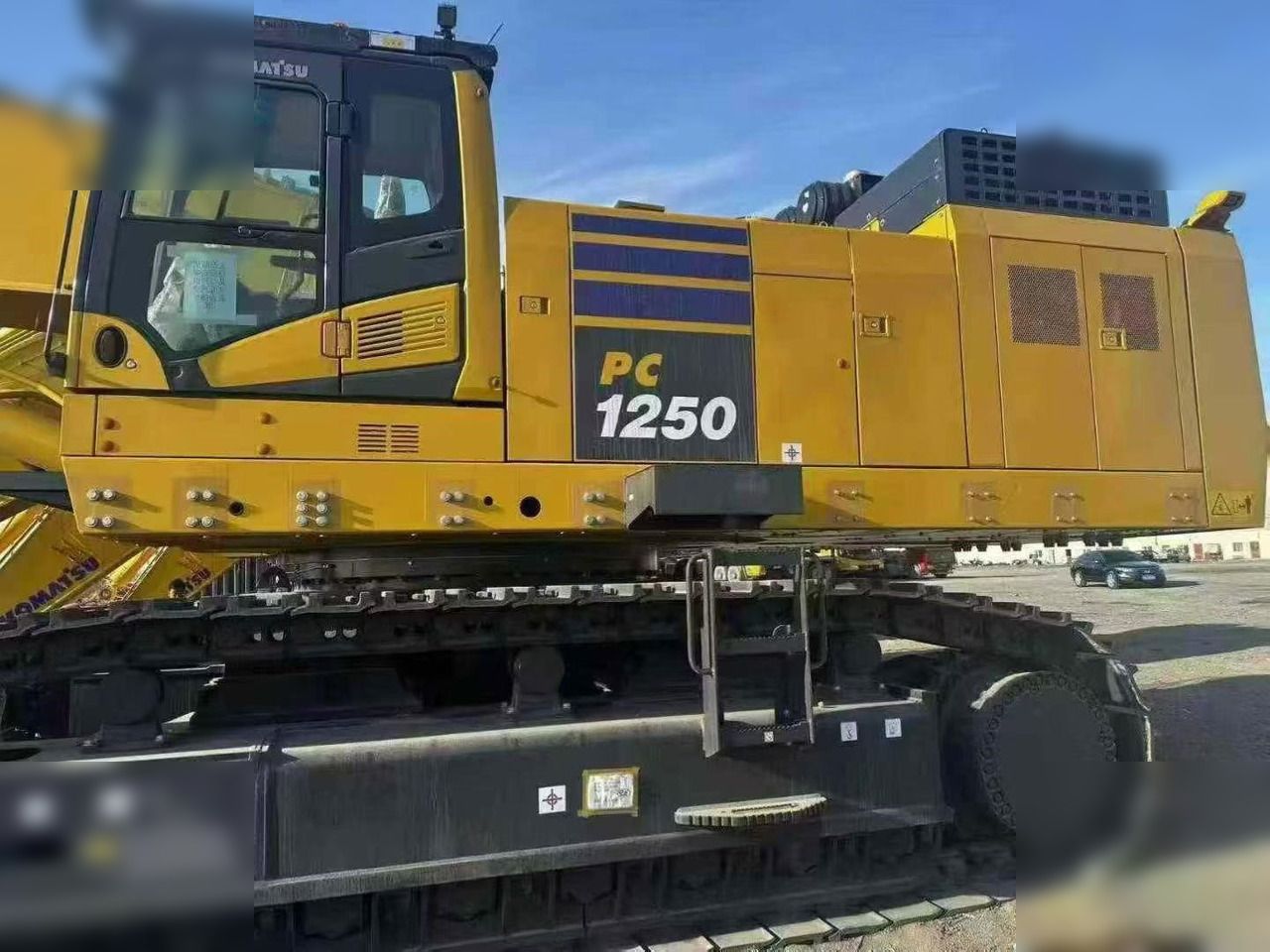 2024 Komatsu PC1250-11R crawler excavator side view 2024 Komatsu PC1250-11R crawler excavator side view