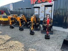 JPC KV12 mini excavator, front view