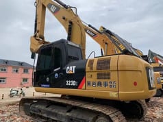 2023 Caterpillar 323D2 crawler excavator side view