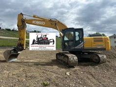 2021 Kobelco SK210LC-11 crawler excavator side view 2021 Kobelco SK210LC-11 crawler excavator side view