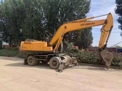 2023 Hyundai R210W-7 wheel excavator side view 2023 Hyundai R210W-7 wheel excavator side view