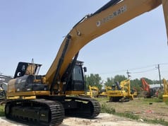 2022 Caterpillar 330D crawler excavator, side view 2022 Caterpillar 330D crawler excavator, side view