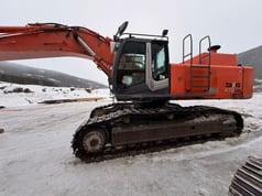 2008 Hitachi Zaxis 470LCH crawler excavator, side view