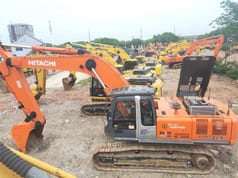 2023 Hitachi ZX350H-3G crawler excavator, high-angle view 2023 Hitachi ZX350H-3G crawler excavator, high-angle view