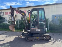 2020 Volvo ECR25D mini excavator, side view 2020 Volvo ECR25D mini excavator, side view