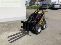 2024 Giant GS900 mini excavator with pallet forks, front three-quarter view