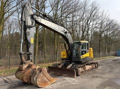 2015 Volvo ECR235DL crawler excavator, front three-quarter view 2015 Volvo ECR235DL crawler excavator, front three-quarter view