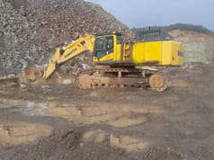 2019 Komatsu PC700LC-11 crawler excavator, side view
