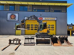 2019 Mecalac 8 MCR crawler excavator, side view with attachments 2019 Mecalac 8 MCR crawler excavator, side view with attachments