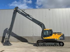 2025 Hyundai R245LR crawler excavator, side profile view 2025 Hyundai R245LR crawler excavator, side profile view