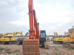 2023 Hitachi ZX350H-3G crawler excavator, front view 2023 Hitachi ZX350H-3G crawler excavator, front view