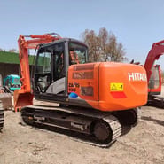 Hitachi Zaxis 130 crawler excavator, side view Hitachi Zaxis 130 crawler excavator, side view