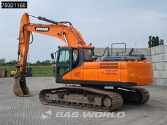 2018 Doosan DX255LC-5 crawler excavator side view